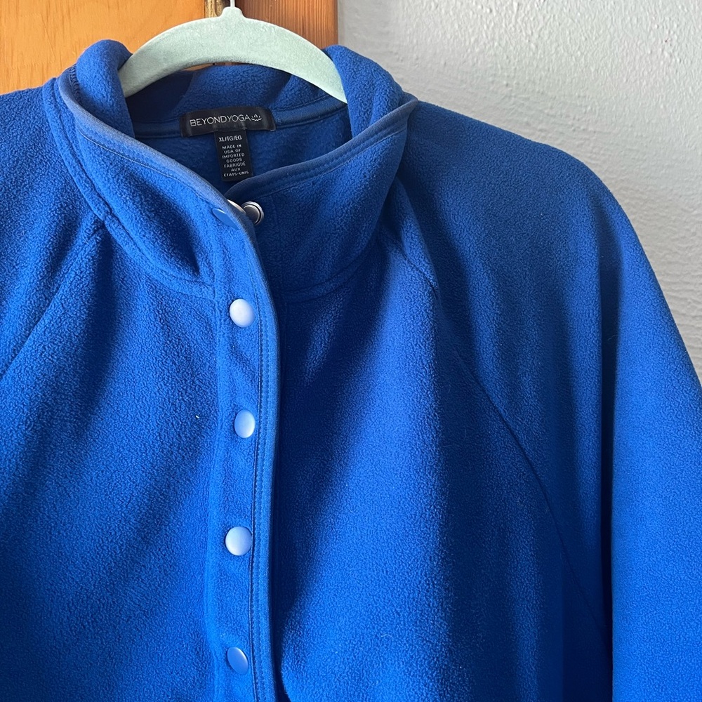 Beyond Yoga Tranquility Pullover - image 2